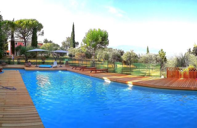 Olive trees - 1 bedroom, parking, terrace, private entrance, garden view, swimming pool