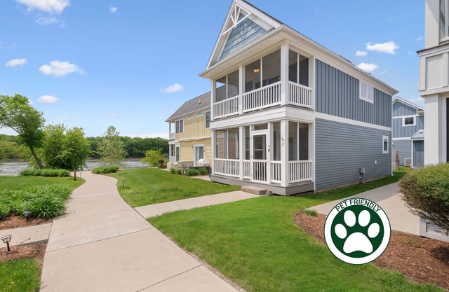 On Cloud Wine | 3 Bed, 2.5 Bath