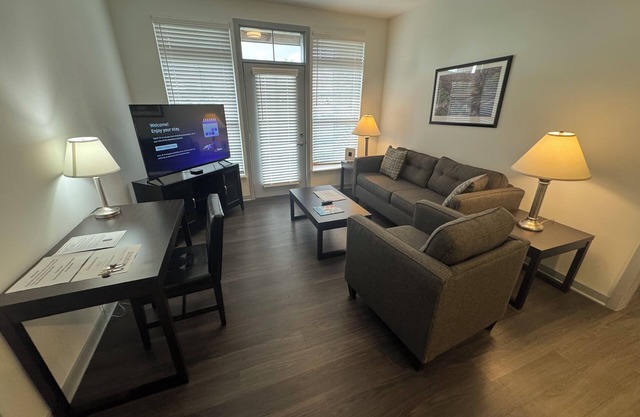 On the border of Hillard/Dublin! 2 bed 2 bath, 1st floor!