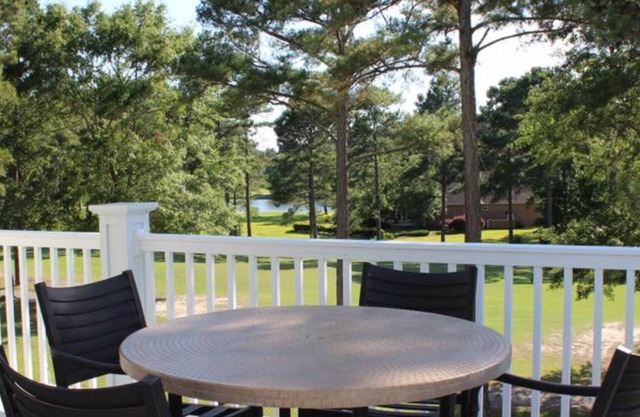 On The Golf Course! Steps From The Pool! 10 Minutes From Sunset Beach!