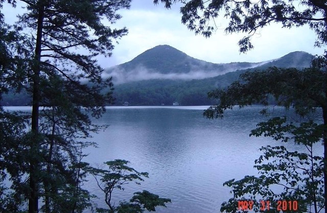 On the Point: Sept.- Nov. incl Thnxgvng Discount! 3+ Nite special! 6 B/R,4.5 Bth