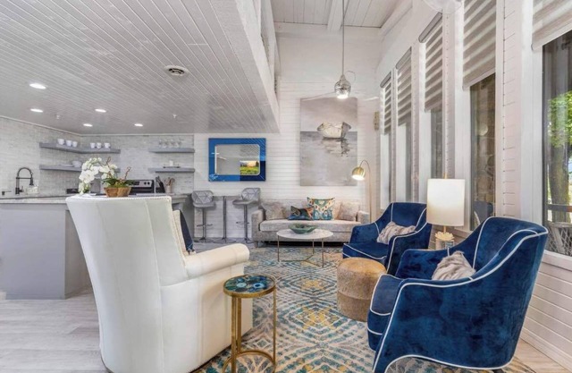 On the Rocks Shangri La Country Estates Luxury 1-bedroom condo-sleeps 6