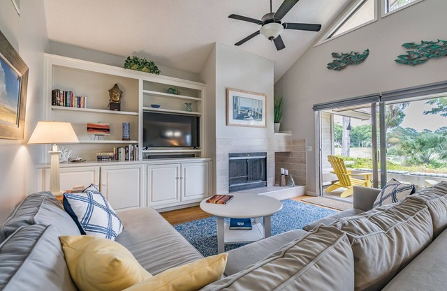 Once Upon A Tide: Cozy 3b/2b Villa on Dataw with Water Views, Golf and Wifi