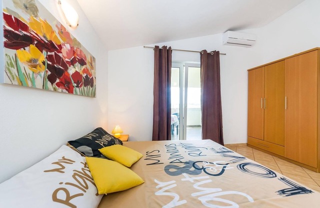One bedroom apartment with terrace Ljubač, Zadar (A-24394-c)