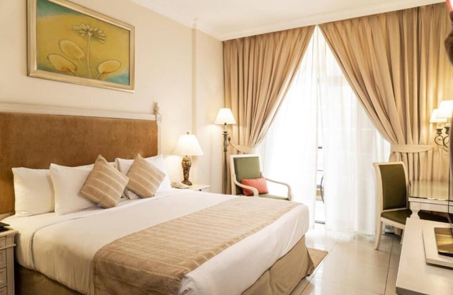 One Bedroom Apartment Near Internet Metro Station By Luxury Bookings