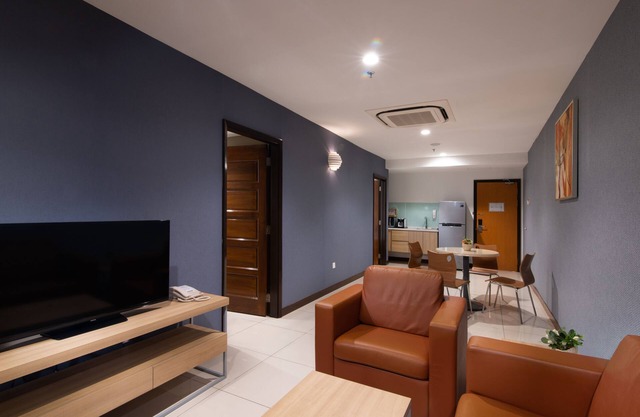 One Pacific Hotel & Serviced Apartments