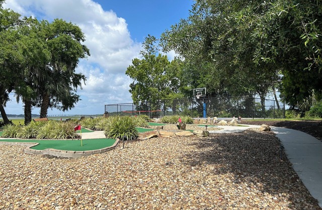 One round of FREE golf for 4 people per day. There are 2 courses available.