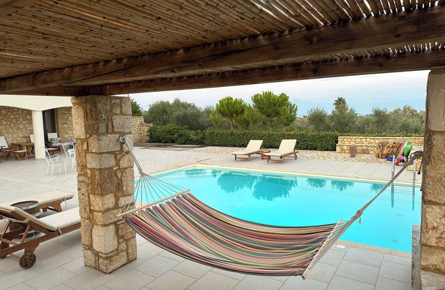 ONIROZO KORONI PRIVATE LUXURIOUS VILLA
