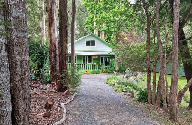 Only 5 Minutes Drive From Warburton Township, Yarra River Backs Onto Property