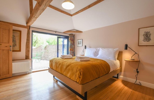 Onna's Stable, Sotherton