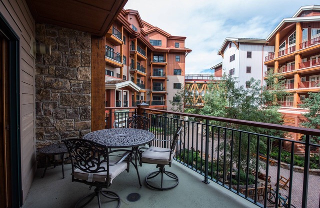 Open-Concept Suite | Fireplace | Near the Slopes