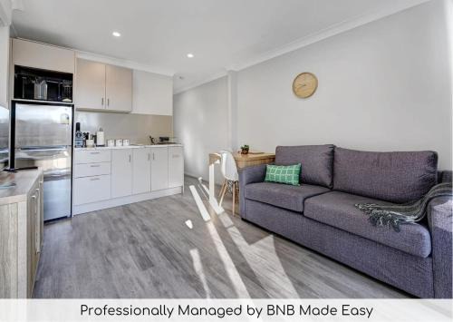 Ophir Studio - Ideal for Work, BBQ