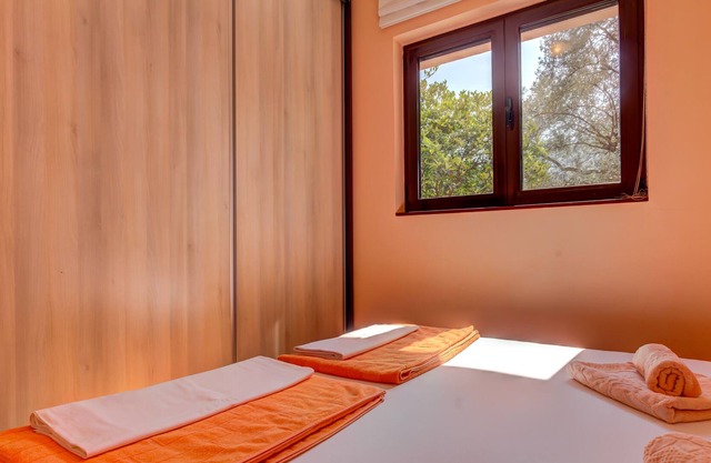 Orange Dream Apartment