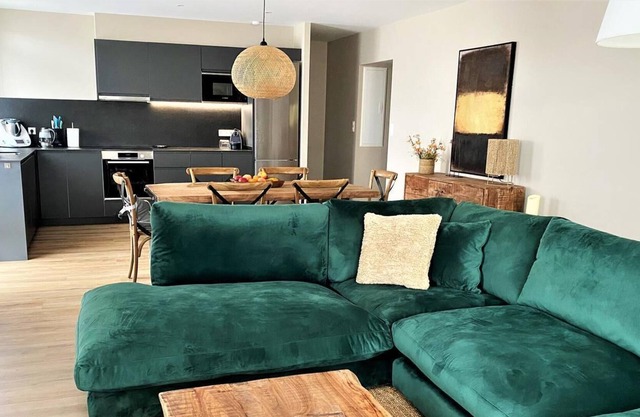 OSSEJA XI - Three Bedroom Apartment, Sleeps 6