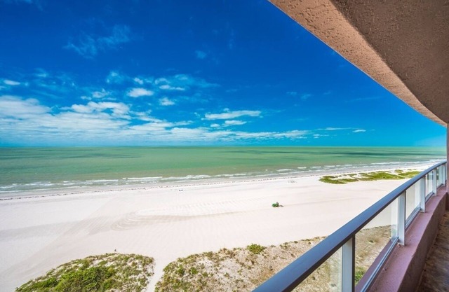 Our Better Place! CBC 1-10D Balconies on Beach & Intercoastal!