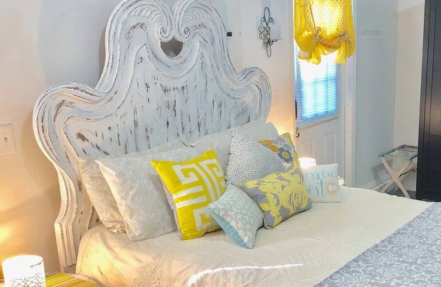 OUR NEST: Nature's Best Getaway; beaches nearby