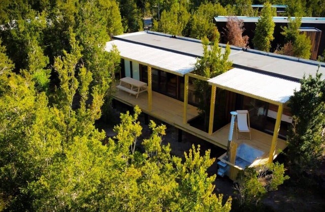 OUTSCAPE | Cabaña Familiar En Lago Chapo con Hot Tub