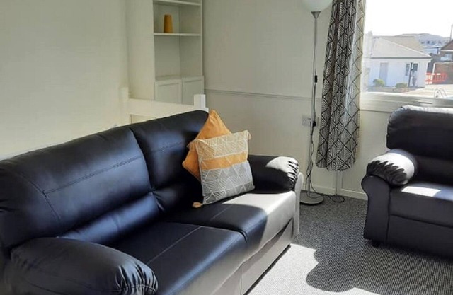 Outstanding 3 Bedroom Chalet, walk to beach, nr Gt Yarmouth & Norfolk Broads