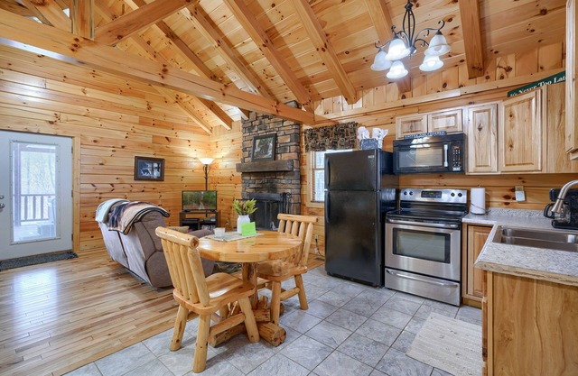 Over the hill and through the woods, to the Cozy Cub cabin we go.