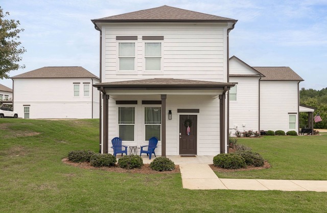 Oxford Oasis: 4BD/4.5BA by Ole Miss and the Square