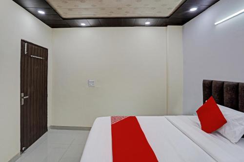 OYO Flagship Evergreen Tower Hotel