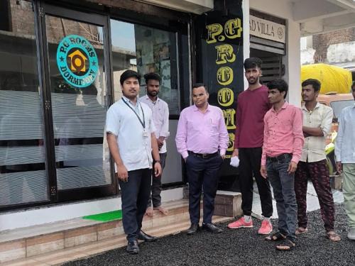 P.G Rooms & Dormitory