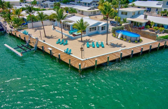 P31 - 11785 5th Ave. Ocean