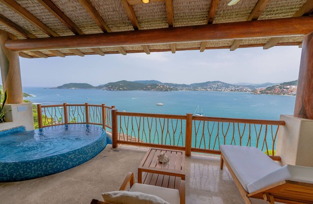 Pacífica Grand Zihuatanejo