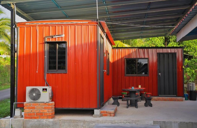 Padang Besar Red Cabin Homestay