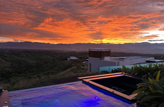 Paisaje Campestre, Jacuzzi Espejo de Agua,top View