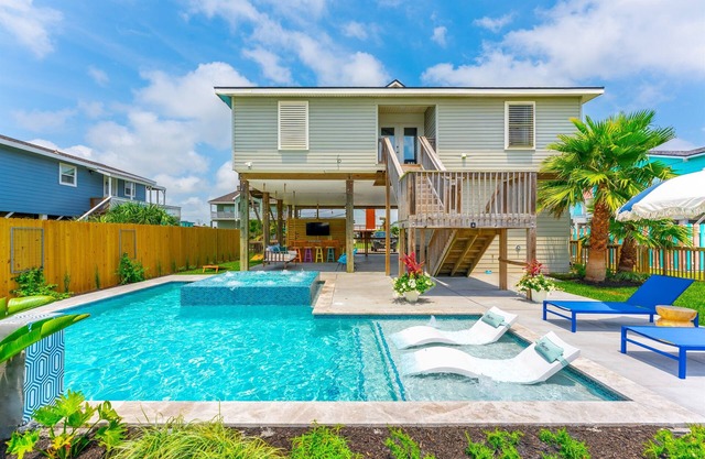 𝐏𝐚𝐢𝐱 𝐁𝐥𝐞𝐮 Heated Pool & Spa|4 Bedroom |Pets