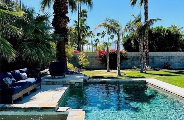 Palm Springs Getaway Experience/4 beds 3 baths/Pool+Spa+Yard+Furnished