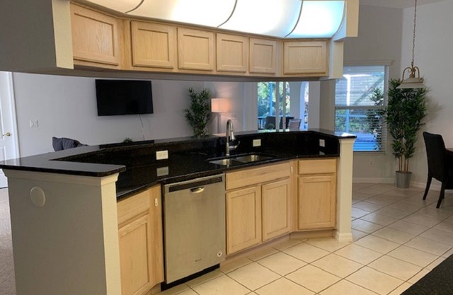 Palm Villa - A 3 bedroom property near golf courses and beaches.