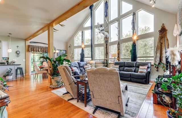 Palmer Getaway w/Mountain Views & Fire Pit!