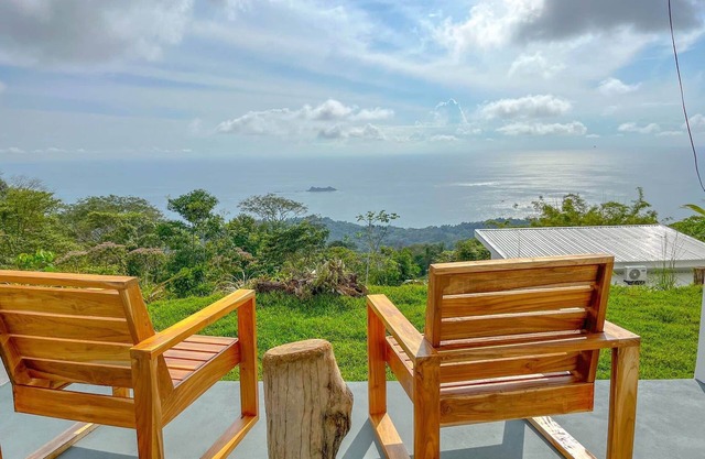 Panoramic Ocean Views & Private Pool | CARACARA 2bd