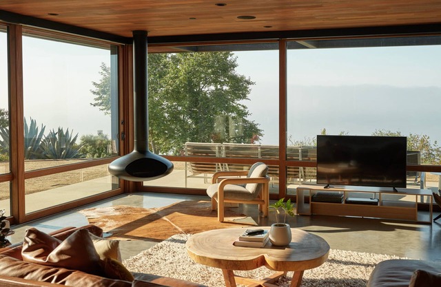 Panoramic Sea View, Designer MCM House + Studio