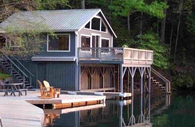 Papa Bobs Lakefront Cabin - Mountain & Sunset view-Kayaks