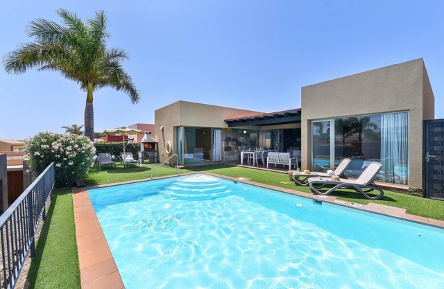 Par 4 Rental 2 Salobre by VillaGranCanaria