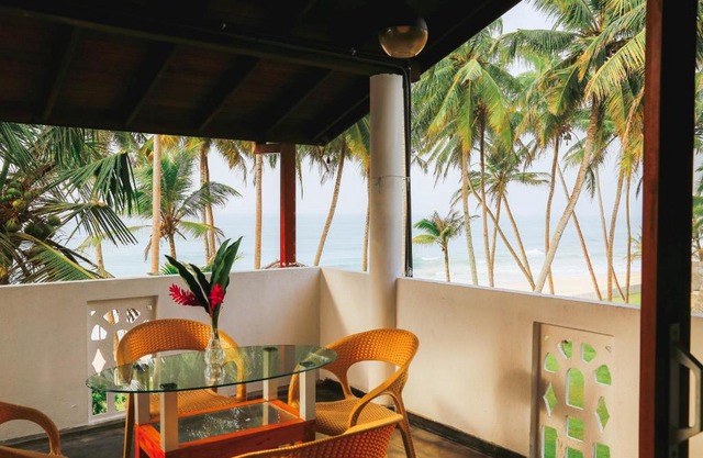 Paradise Beach House - 3 Bedrooms Apartment in Habaraduwa