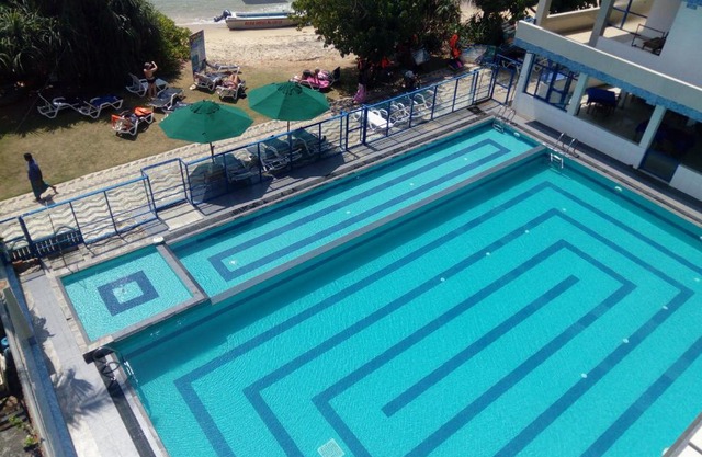 Paradise Beach Resort & Diving school