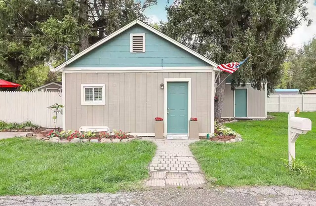 Paradise Bungalow