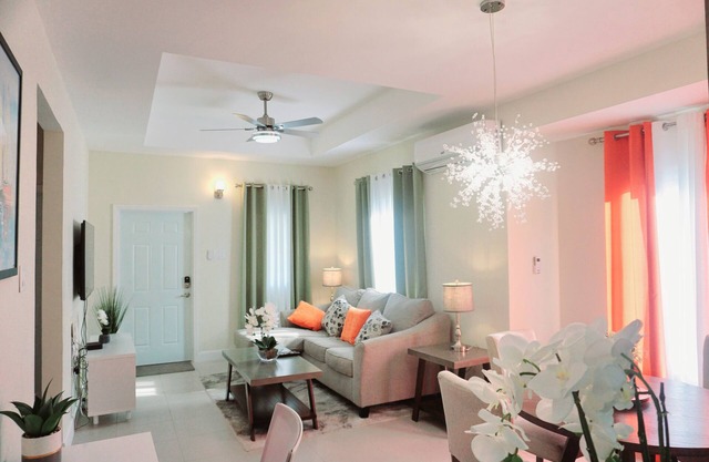 Paradise Oasis at Oceanpointe (btw Montego Bay and Negril)