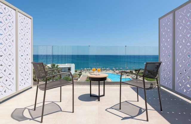 Paralos Rodos Lifestyle