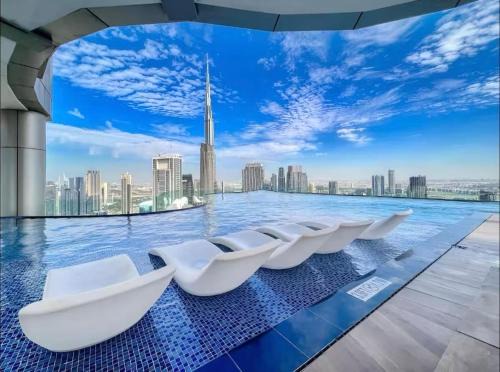 PARAMOUNT MIDTOWN RESIDENCES - A Luxury 2 BR Apartment near BURJ KHALIFA and DUBAI MALL
