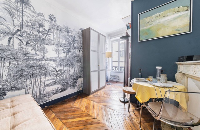 Paris city beating heart cocoon studio