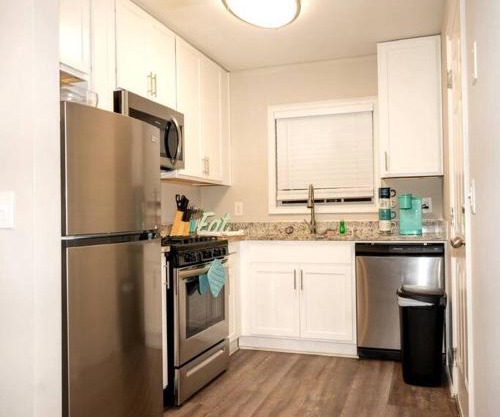 Parisian Chic in Atlanta's Heart