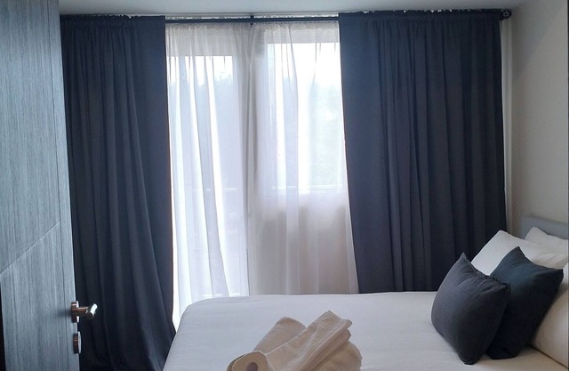 Park Mckinley West Brand new condo, suitable for a couple or small family.