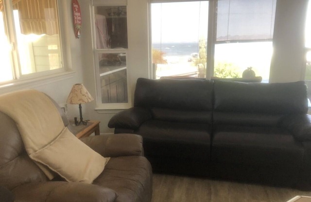 Park Model,Gorgeous lake Mt & city views close to London Bridge on Island side