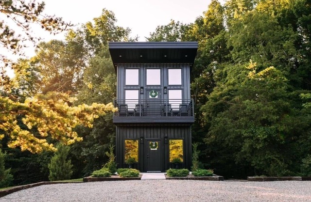 Parker's Point by Creative Cabins