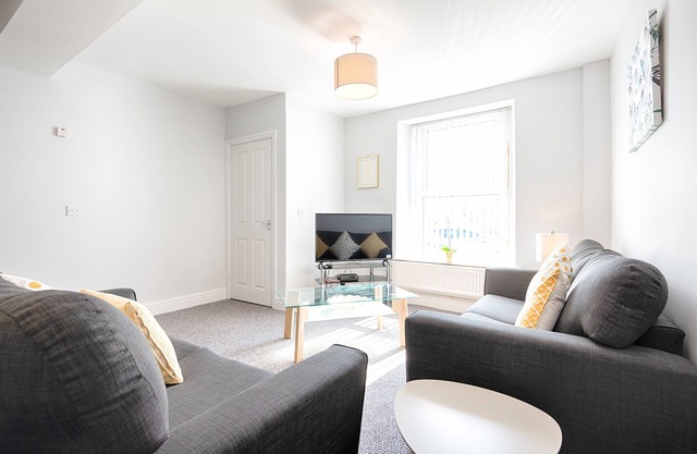 Parking Private, Garden, Walk to Swansea Stadium